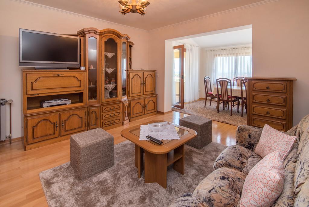 Apartman Slavko คิร์ก ภายนอก รูปภาพ