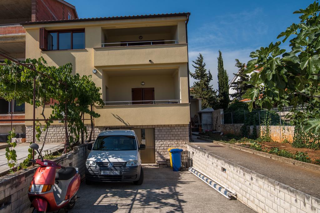 Apartman Slavko คิร์ก ภายนอก รูปภาพ
