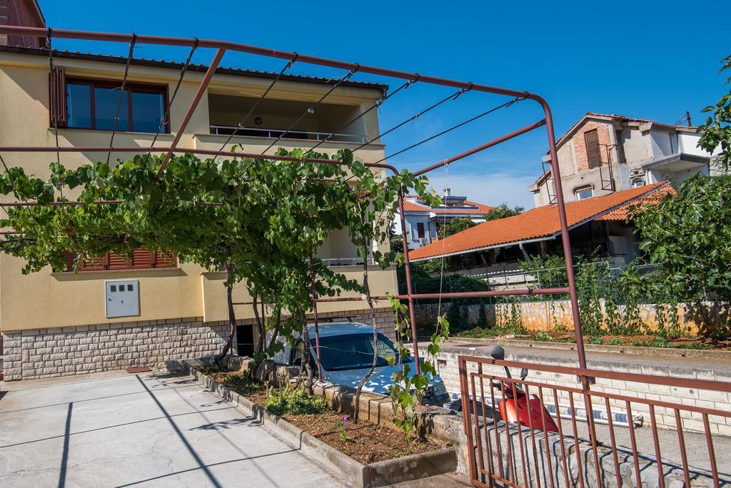 Apartman Slavko คิร์ก ภายนอก รูปภาพ