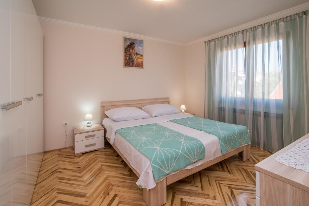 Apartman Slavko คิร์ก ภายนอก รูปภาพ