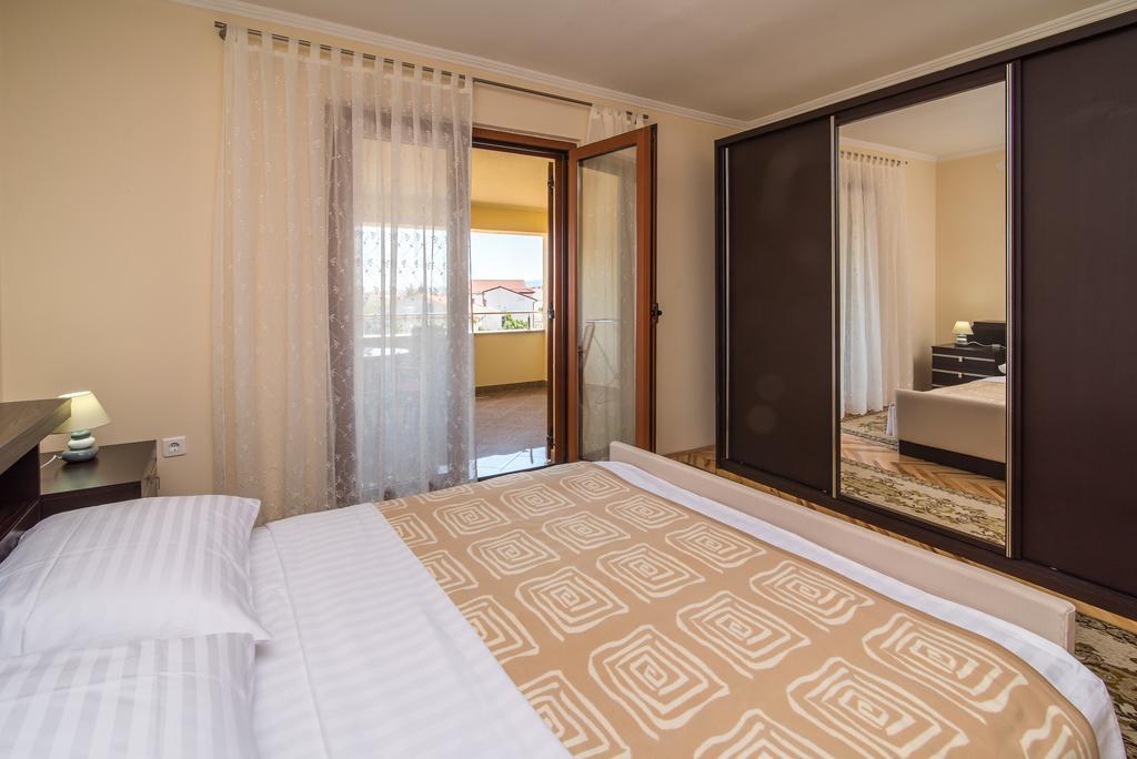 Apartman Slavko คิร์ก ภายนอก รูปภาพ